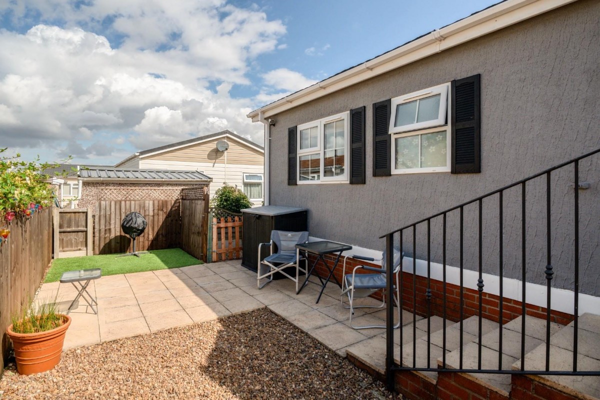 Greenacres Park, Spilsby Road, Horncastle, LN9 6NJ