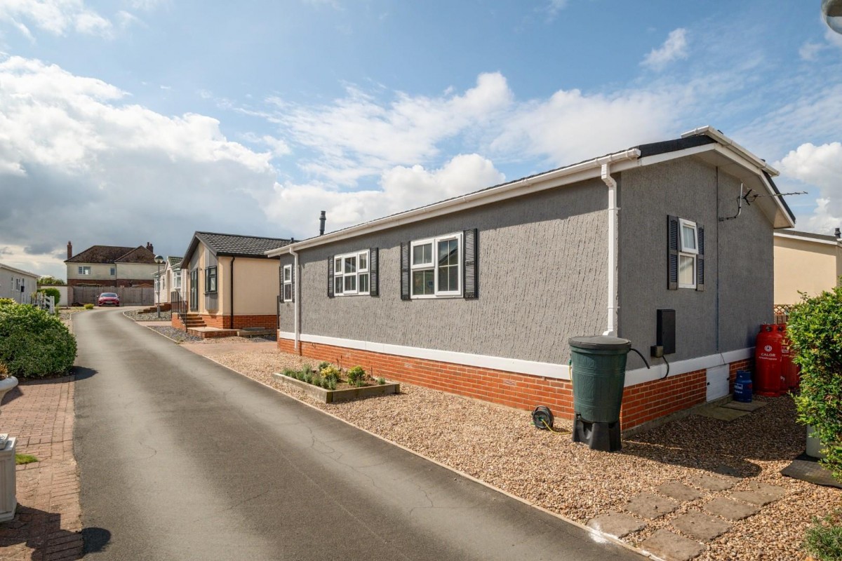 Greenacres Park, Spilsby Road, Horncastle, LN9 6NJ