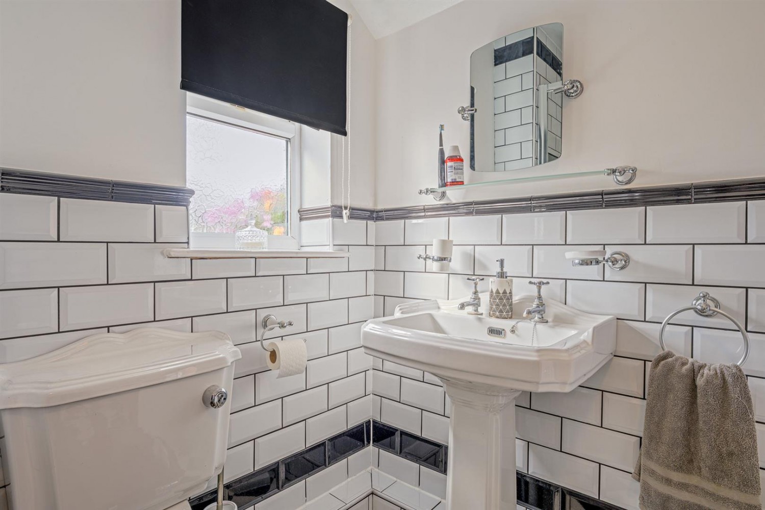 Bromley Lane, Kingswinford, DY6 8HX