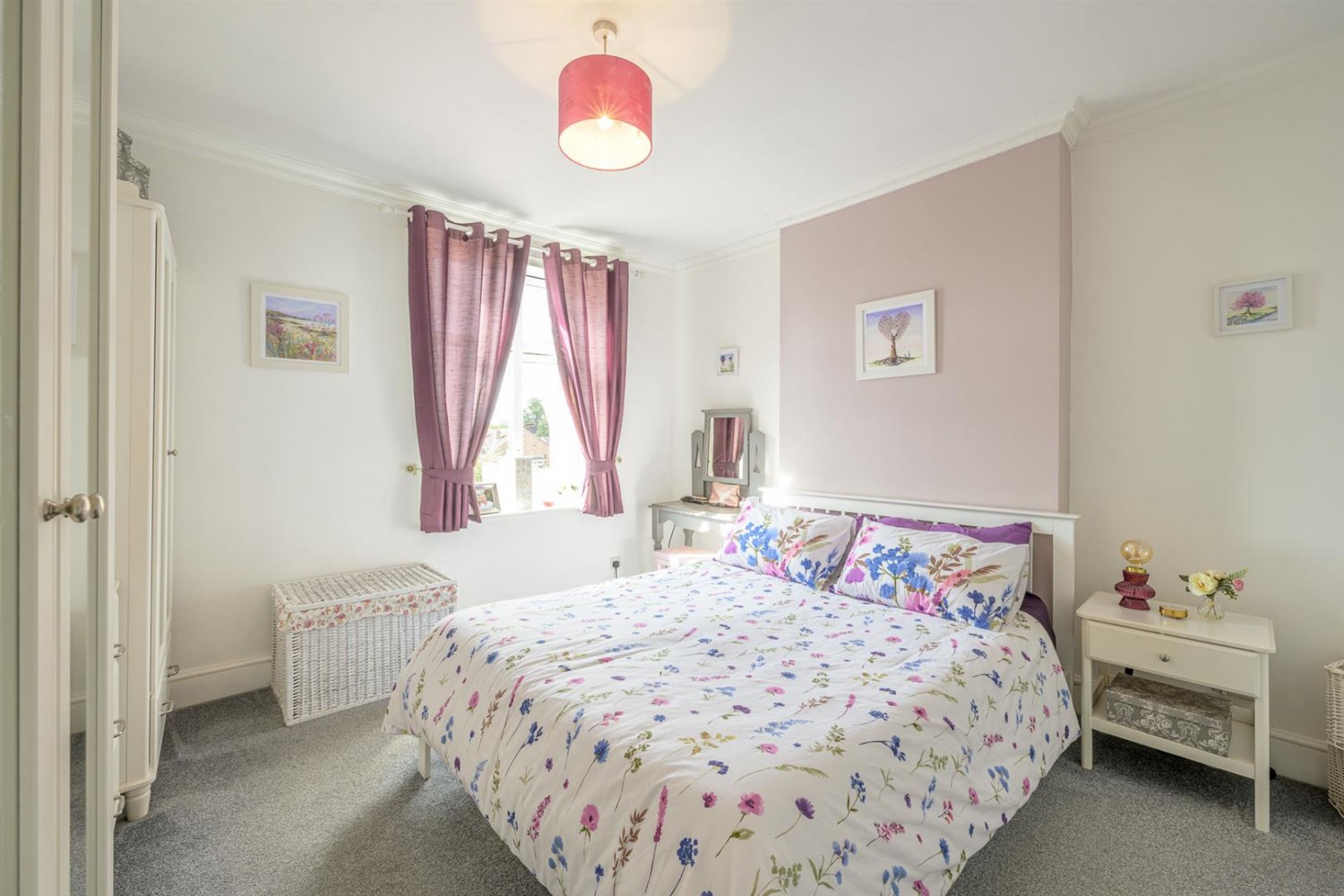 Bromley Lane, Kingswinford, DY6 8HX