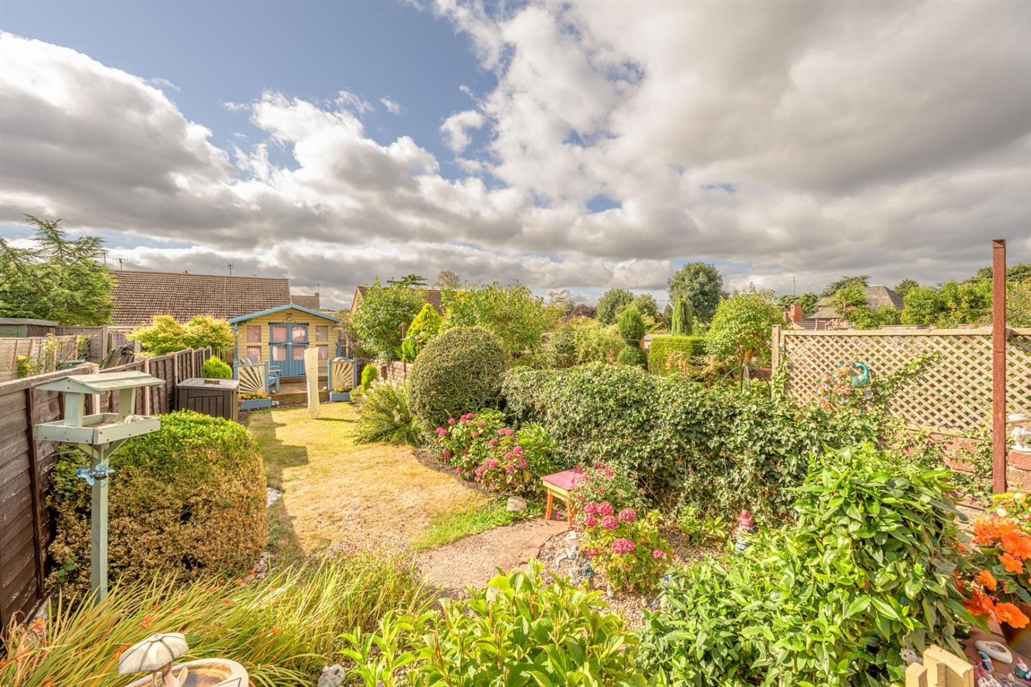 Bromley Lane, Kingswinford, DY6 8HX