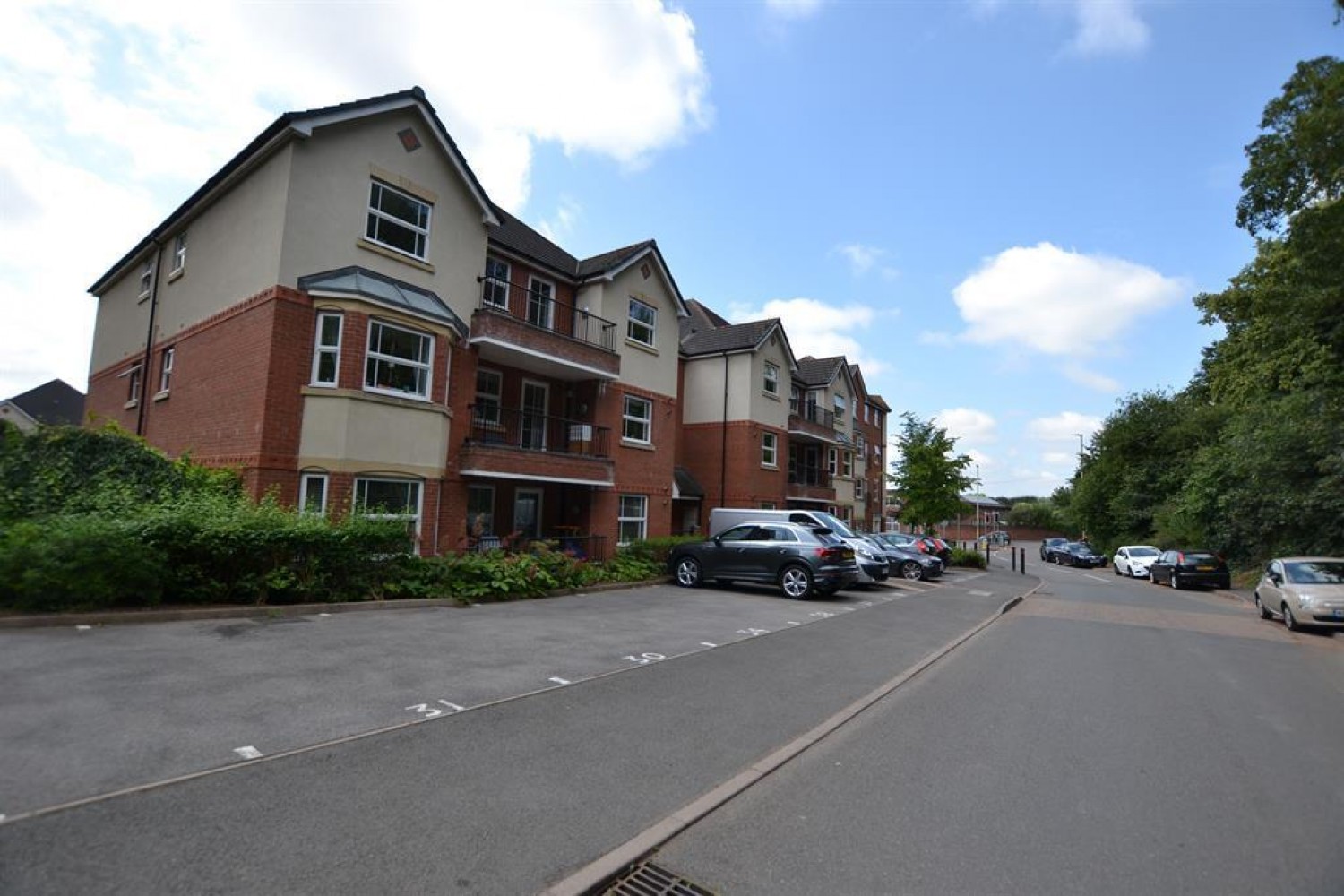Trefoil Gardens