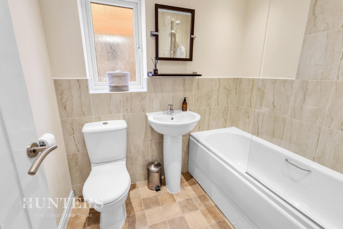 Joseph Lister Drive, Wardle, OL12 9PT