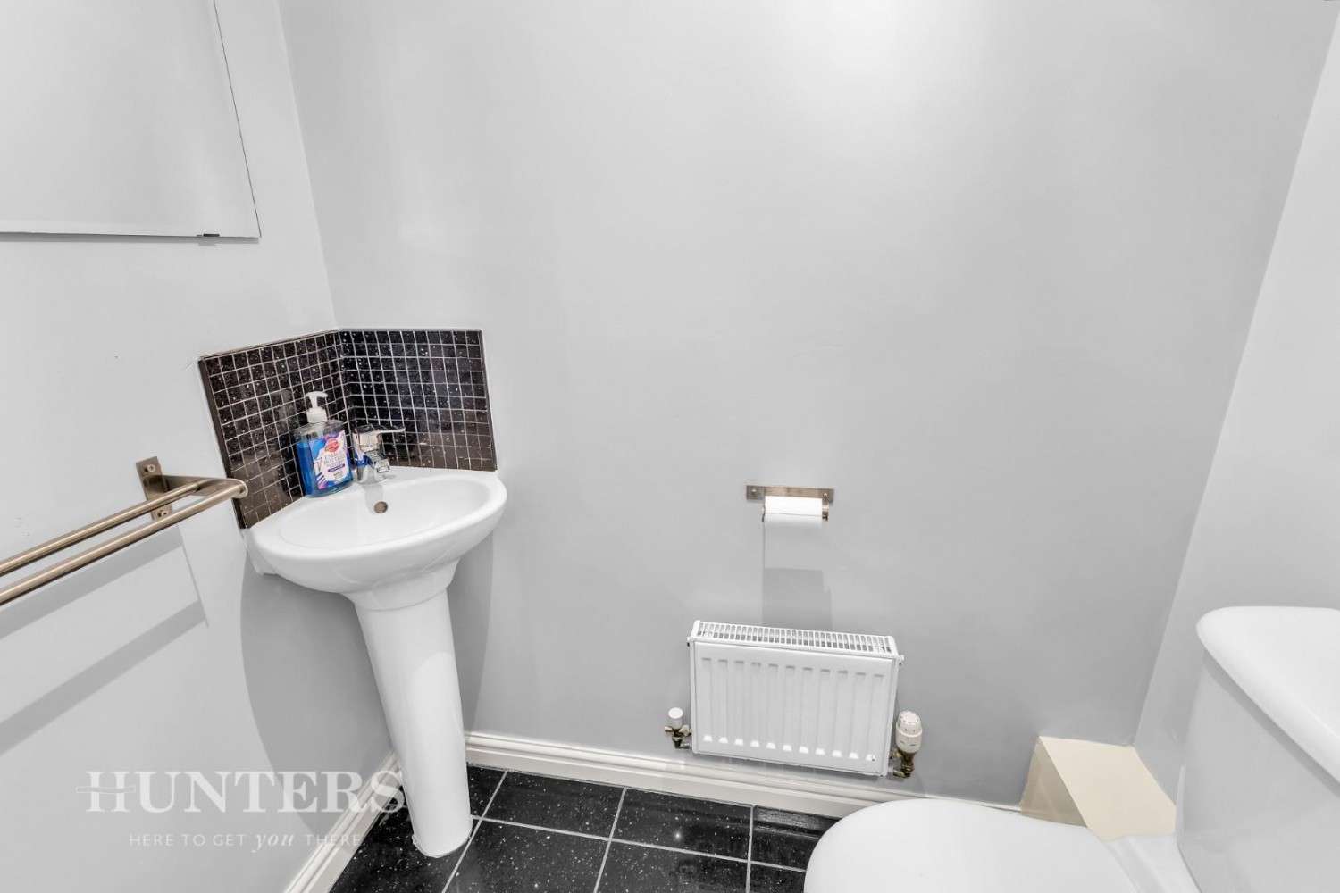 3 bedroom House for sale in Joseph Lister Drive, Wardle, OL12 9PT