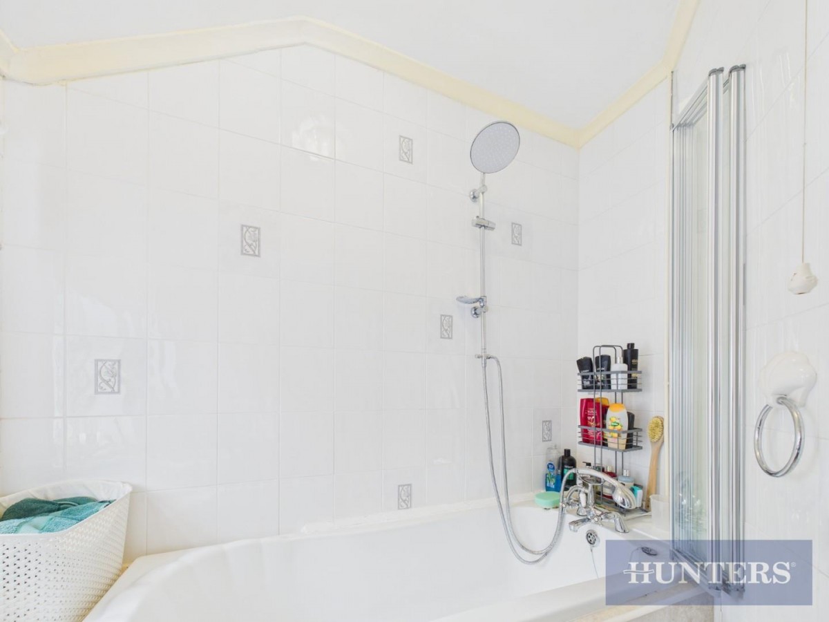 Woodall Avenue, Scarborough