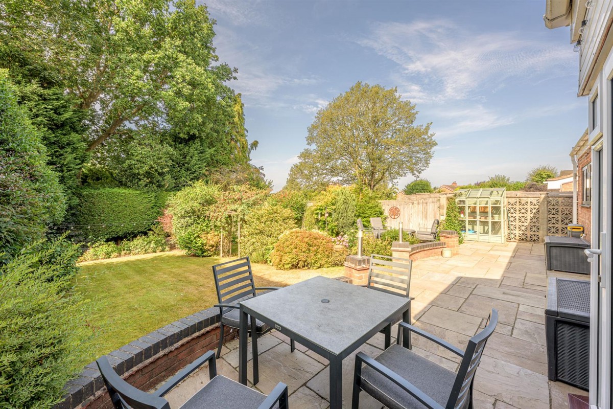 Cobham Road, Pedmore, Stourbridge, DY8 2PD