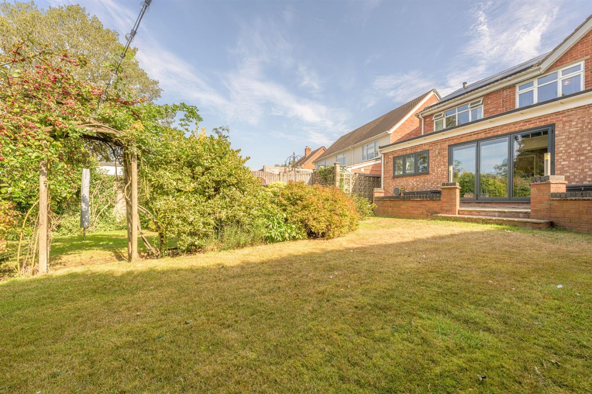 Cobham Road, Pedmore, Stourbridge, DY8 2PD