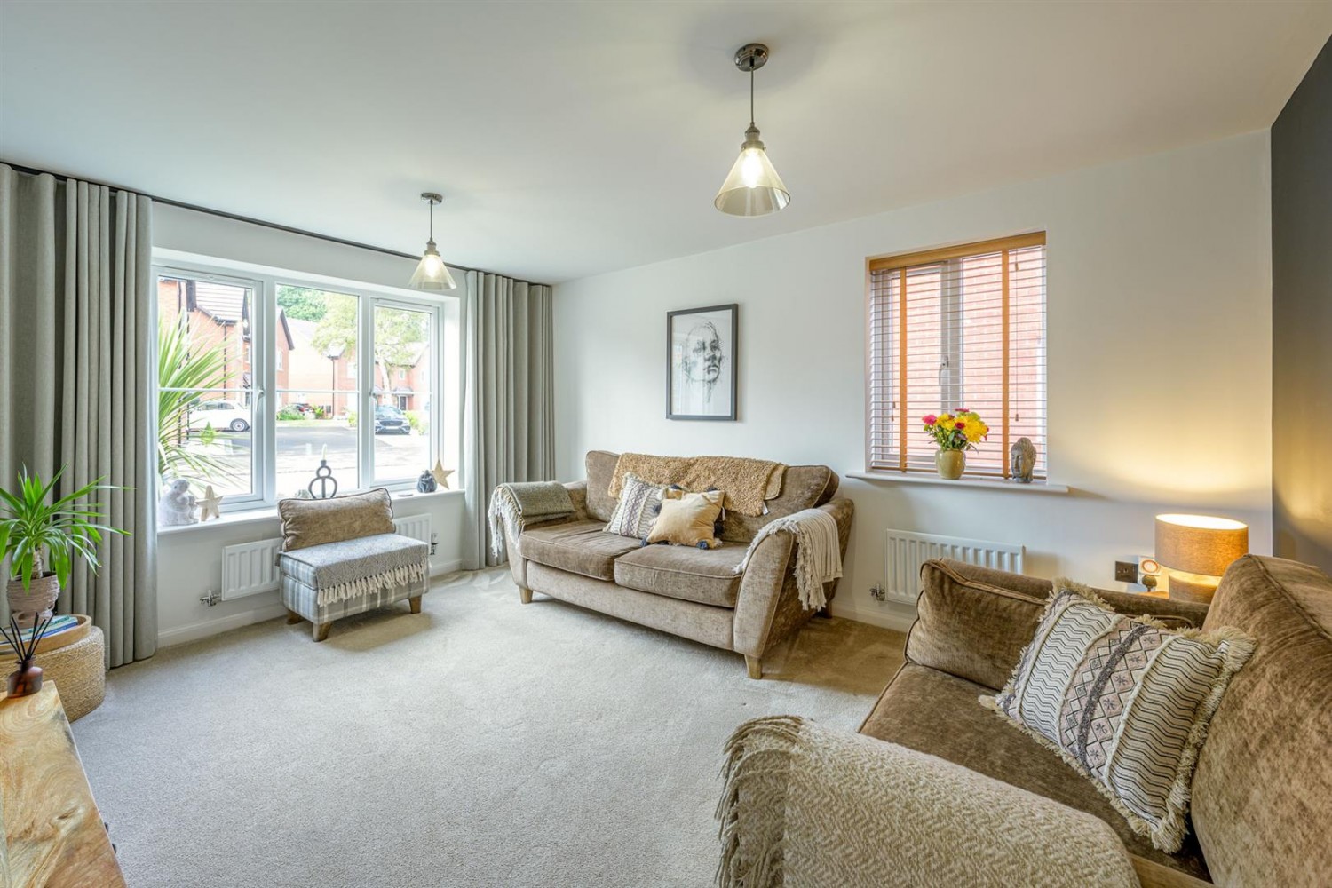 Lea Castle Drive, Cookley, DY10 3FP