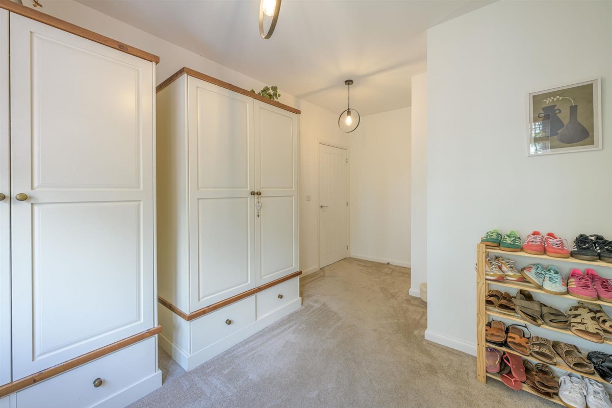 Lea Castle Drive, Cookley, DY10 3FP