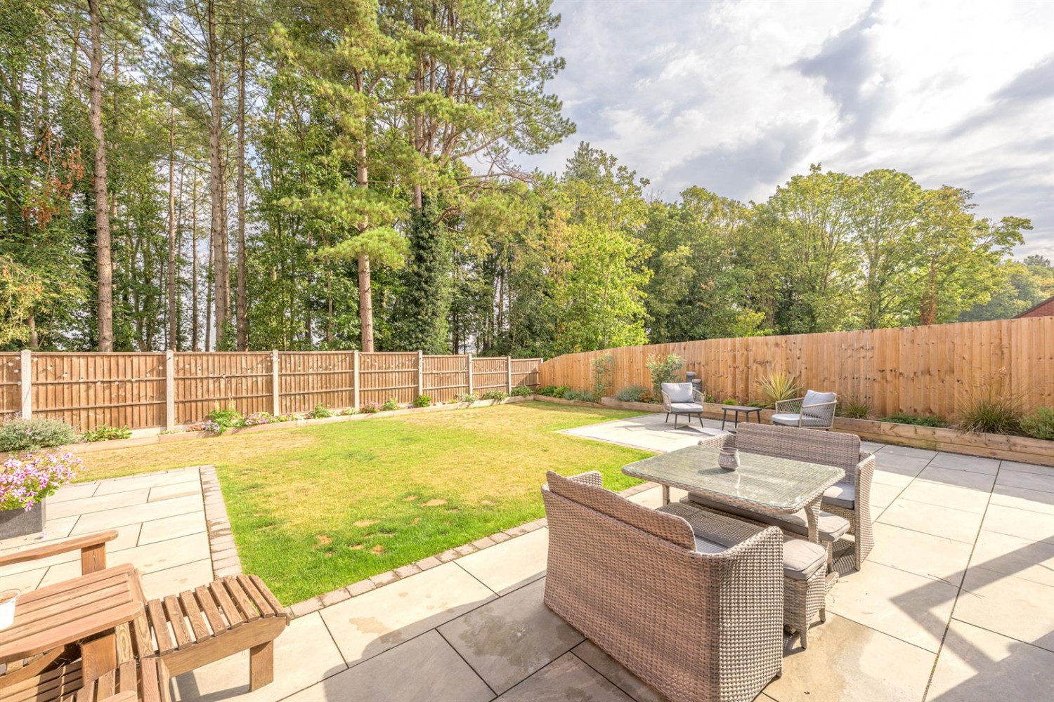 Lea Castle Drive, Cookley, DY10 3FP