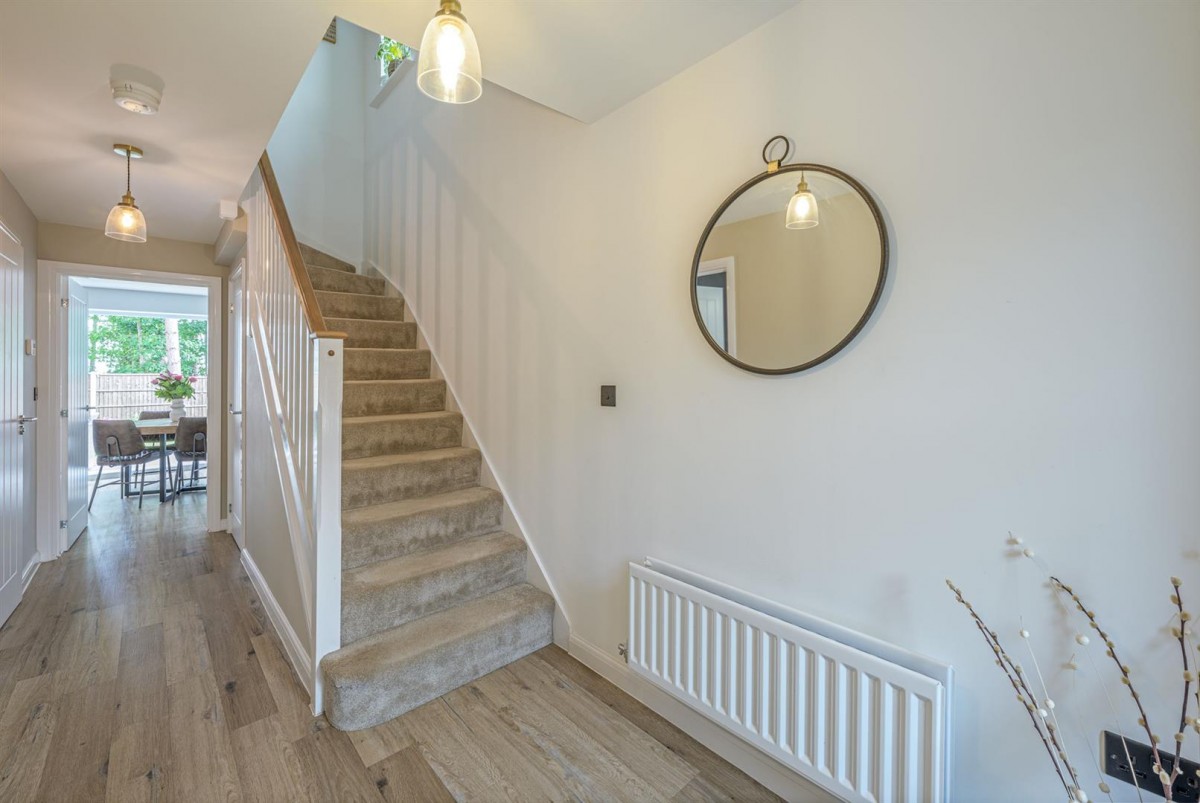 Lea Castle Drive, Cookley, DY10 3FP