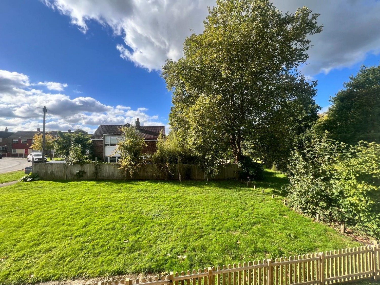 Cleves Way, Ashford