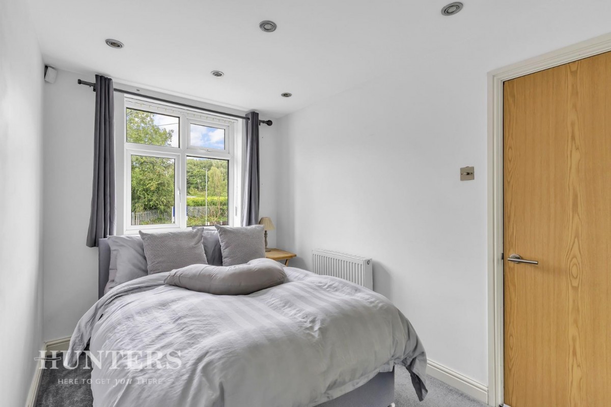 Springbank, Chadderton