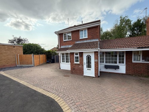 Sunderland Drive, Amblecote, Stourbridge, DY8 4LD