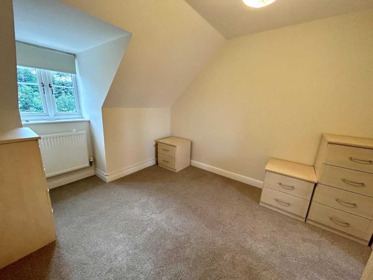 Legion Close , Dursley, GL11 4LT