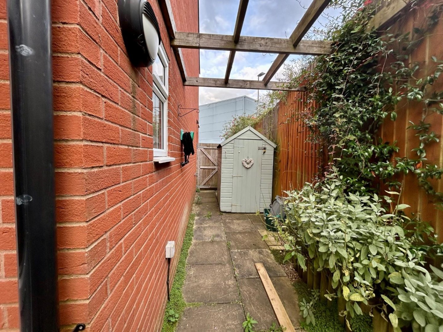 Legion Close , Dursley, GL11 4LT