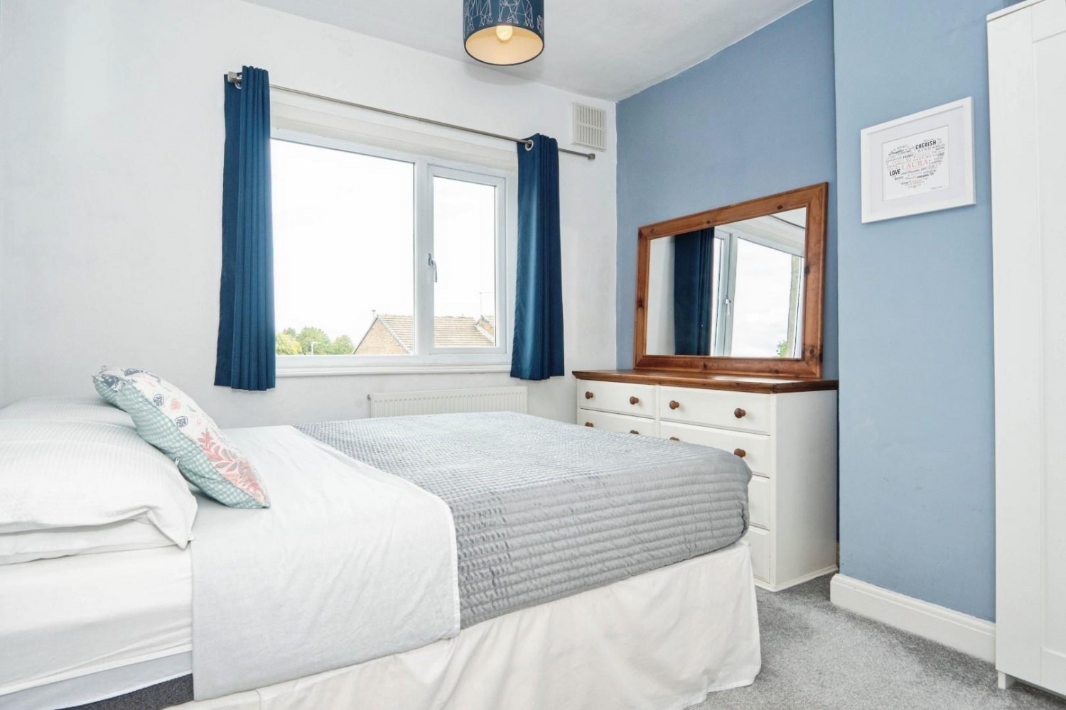 Newlands, Farsley
