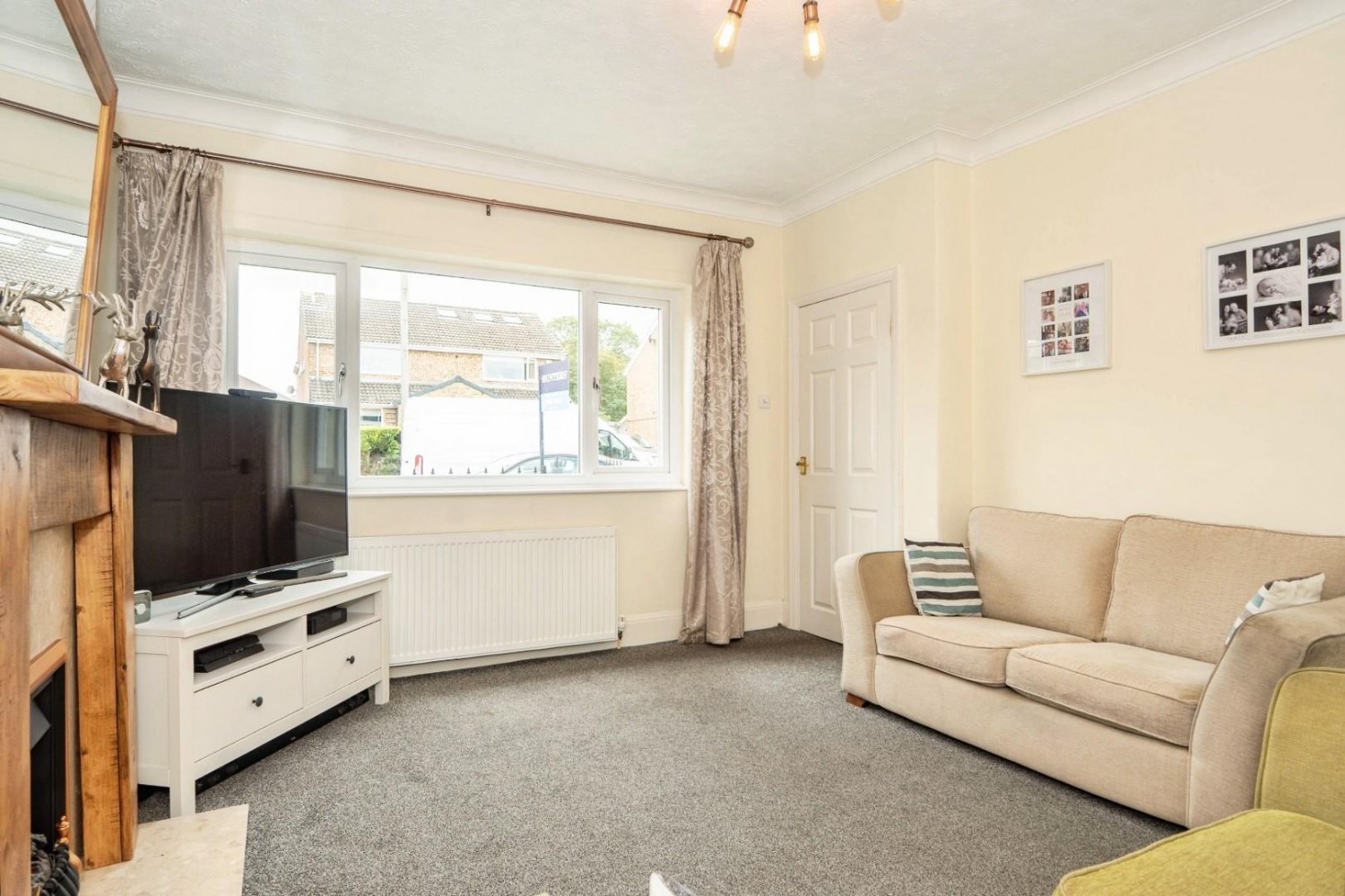 Newlands, Farsley