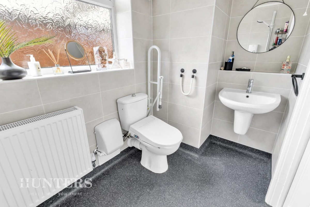Drake Road, Littleborough, OL15 9PY
