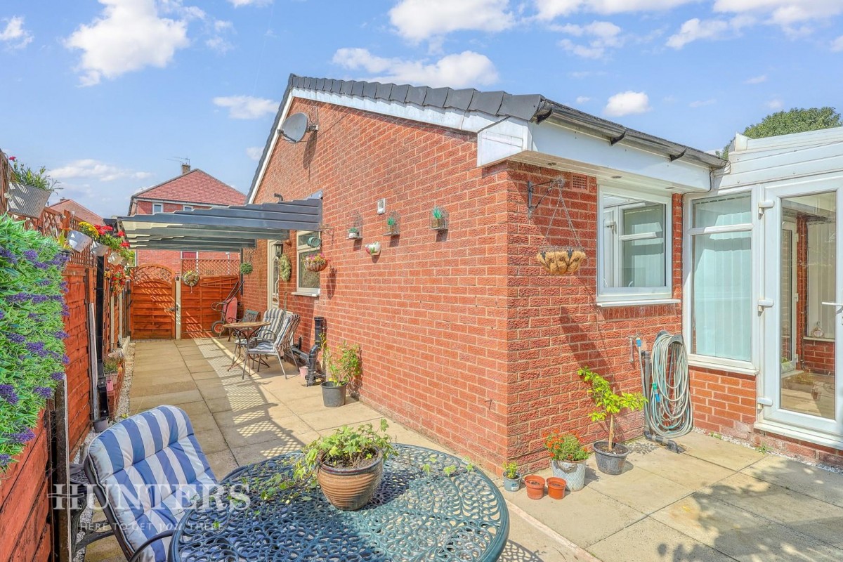 Drake Road, Littleborough, OL15 9PY