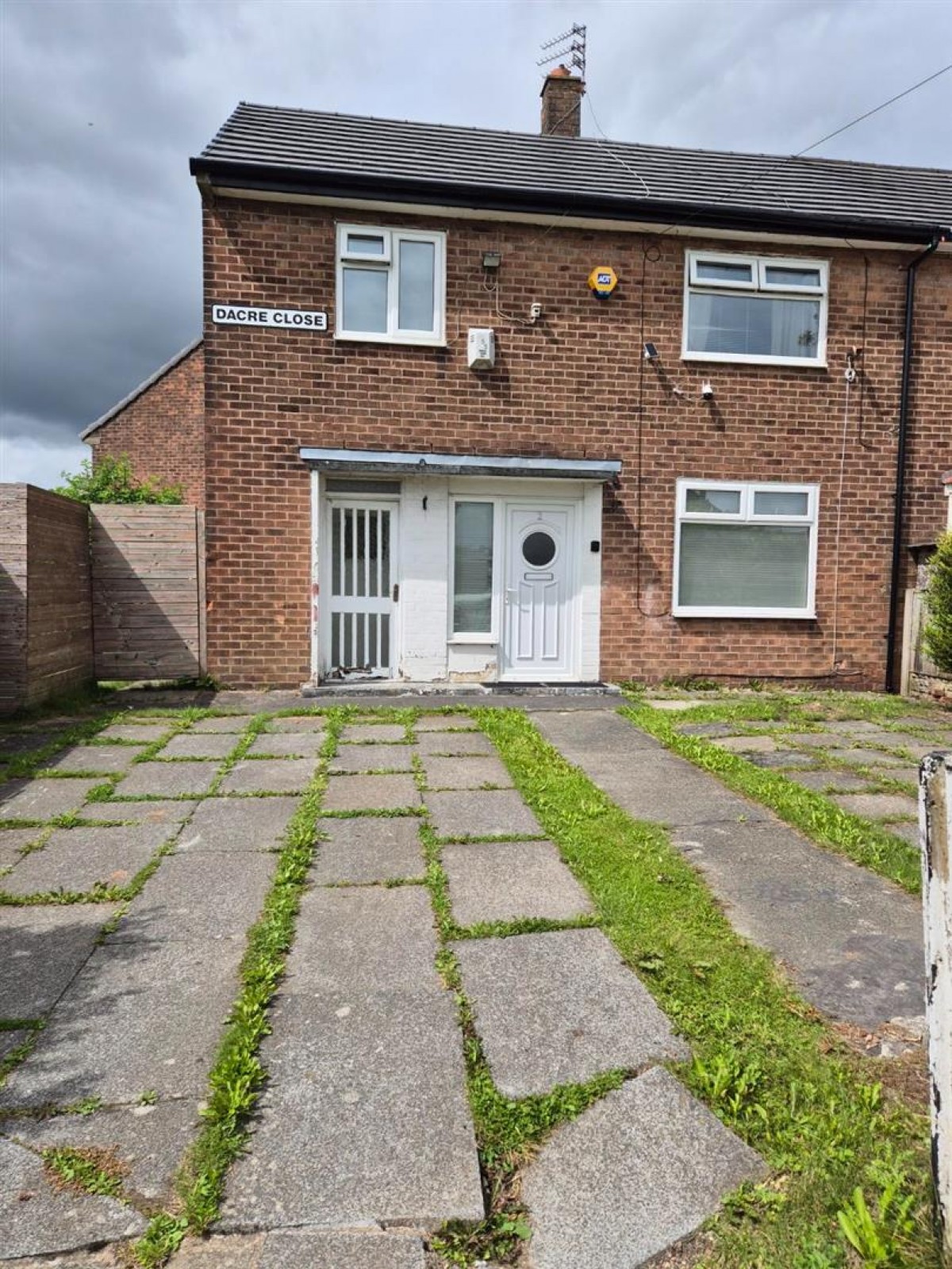 Dacre Close , Manchester, M24 4WG