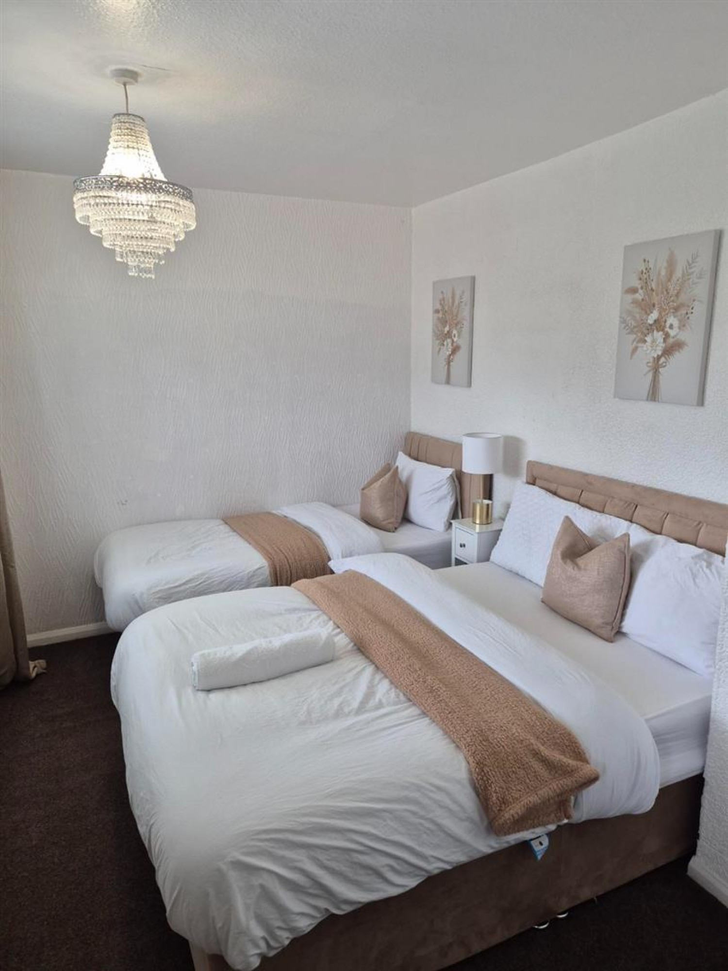 Dacre Close , Manchester, M24 4WG