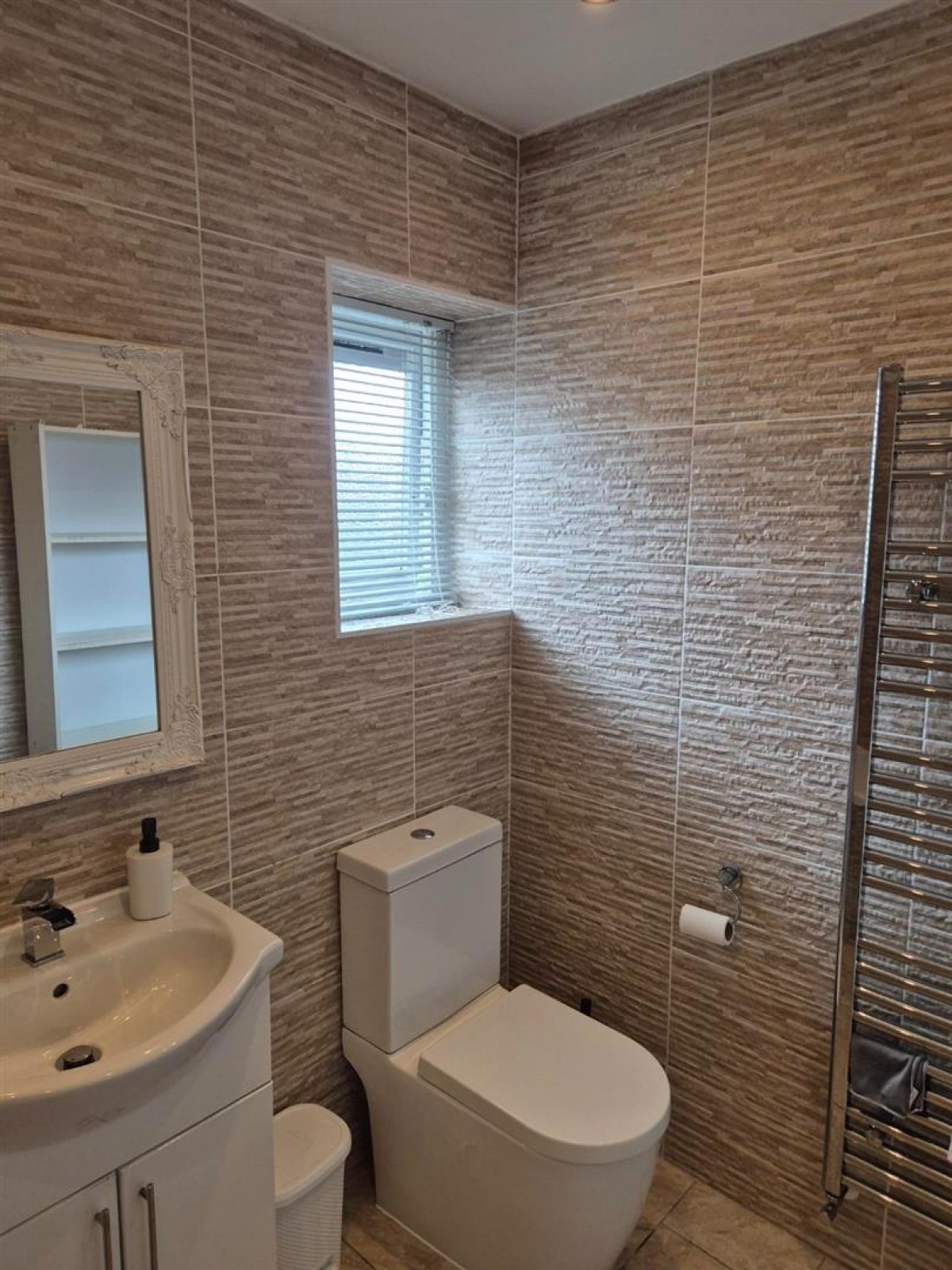 Dacre Close , Manchester, M24 4WG