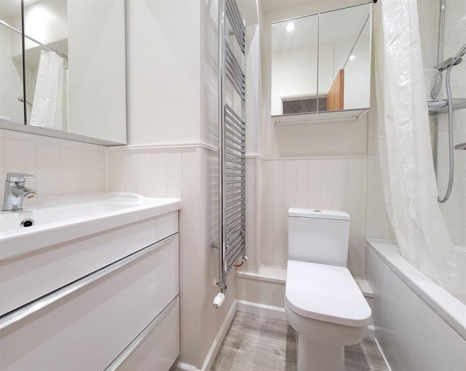 Seymour Court, Crowthorne, RG45 6AQ