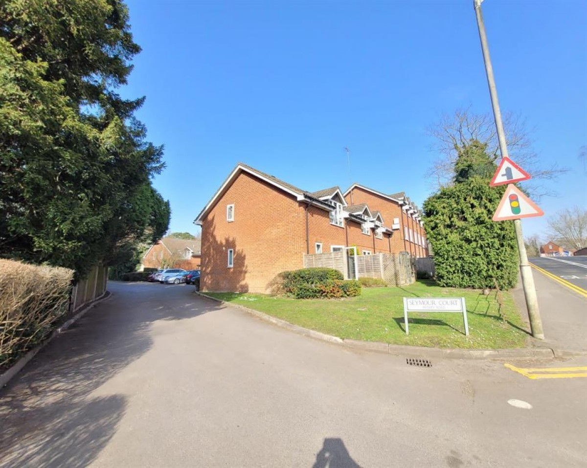 Seymour Court, Crowthorne, RG45 6AQ