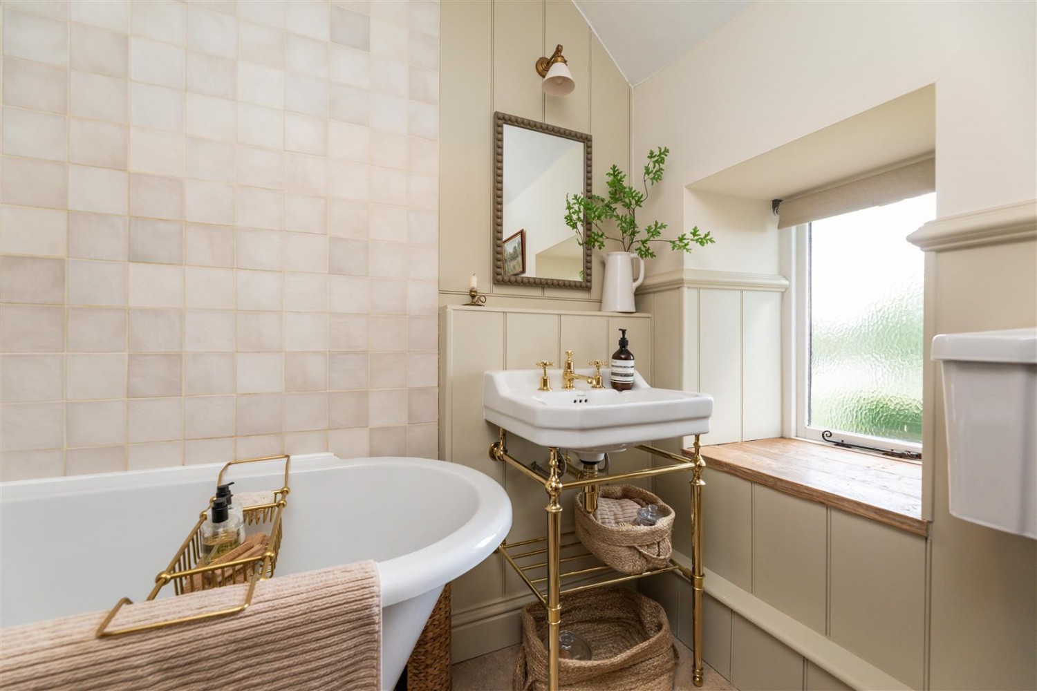 Kirkstead Abbey Mews, Scholes, Rotherham, S61 2UZ