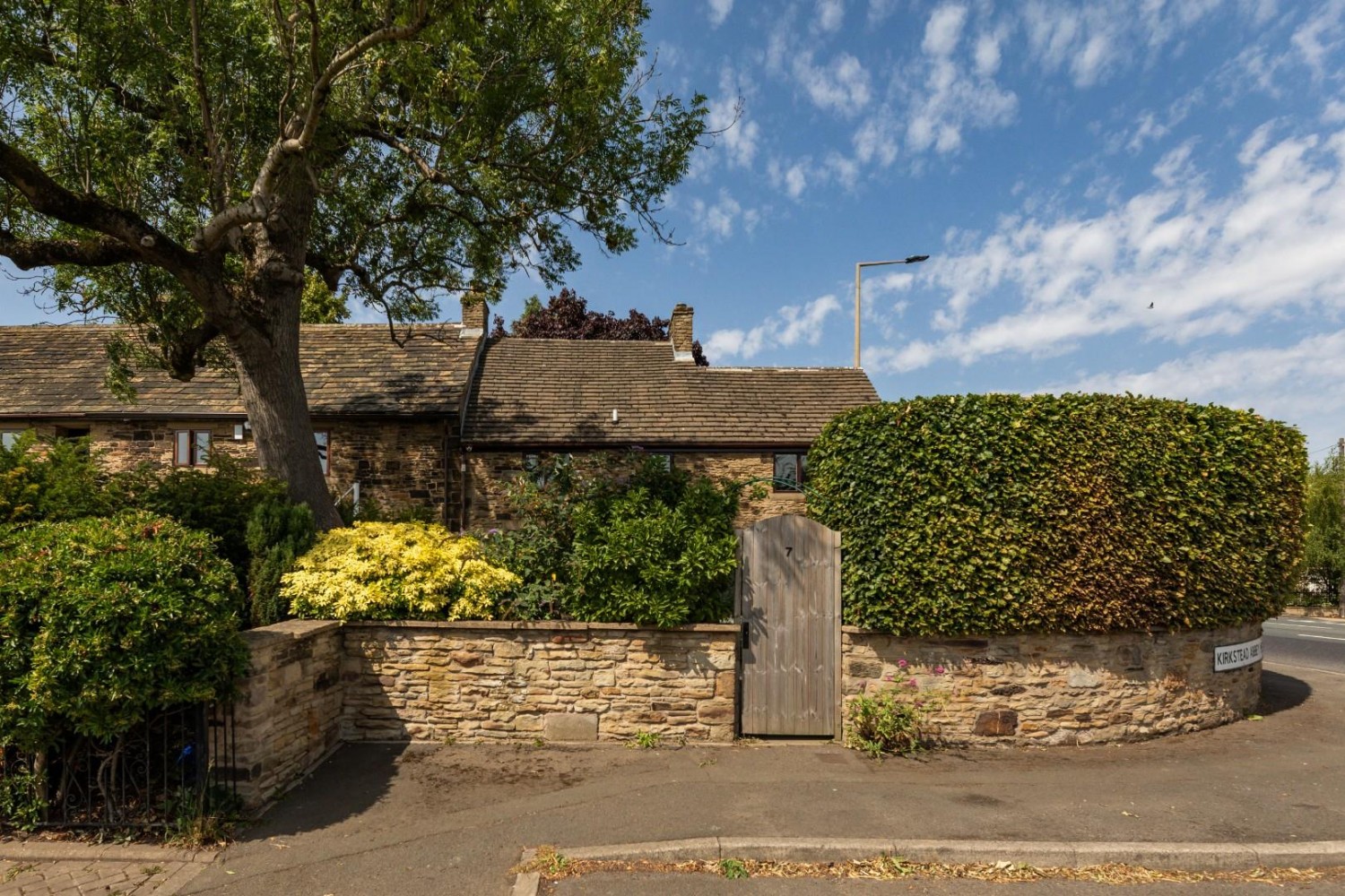 Kirkstead Abbey Mews, Scholes, Rotherham, S61 2UZ