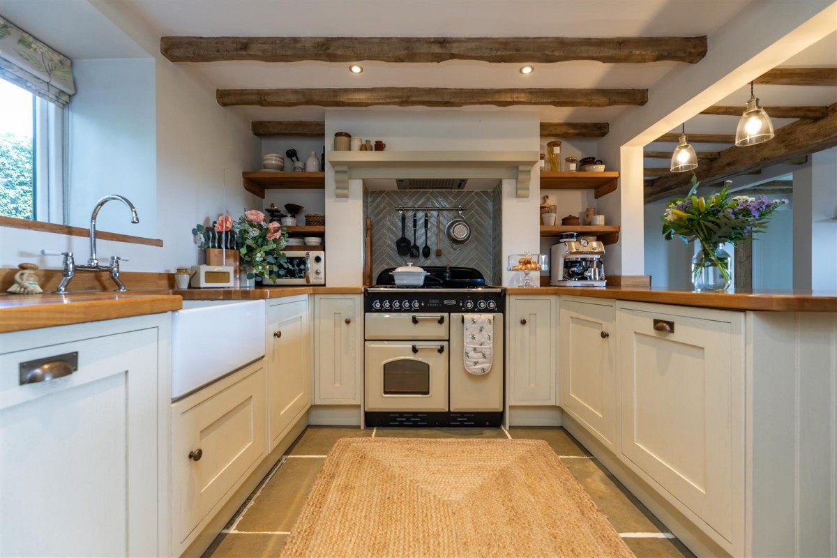 Kirkstead Abbey Mews, Scholes, Rotherham, S61 2UZ