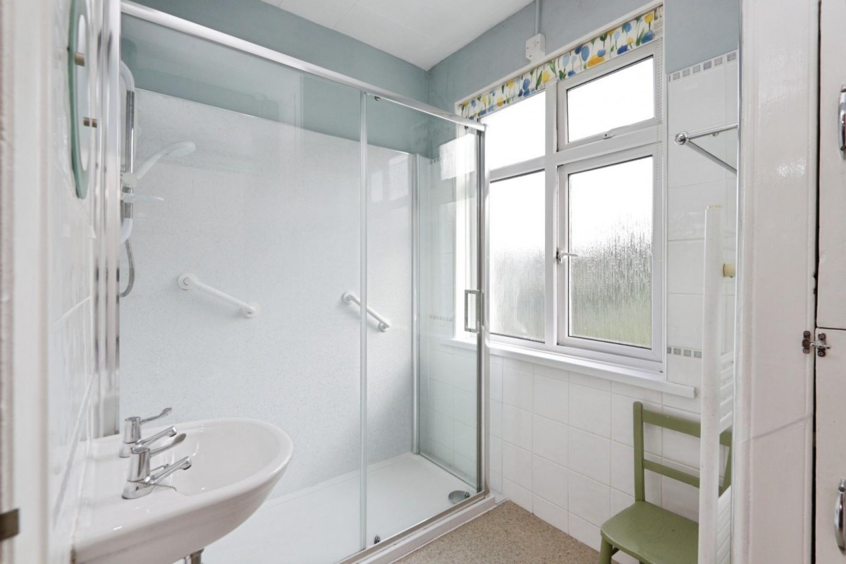 Brooklands Crescent, Fulwood, Sheffield S10 4GF