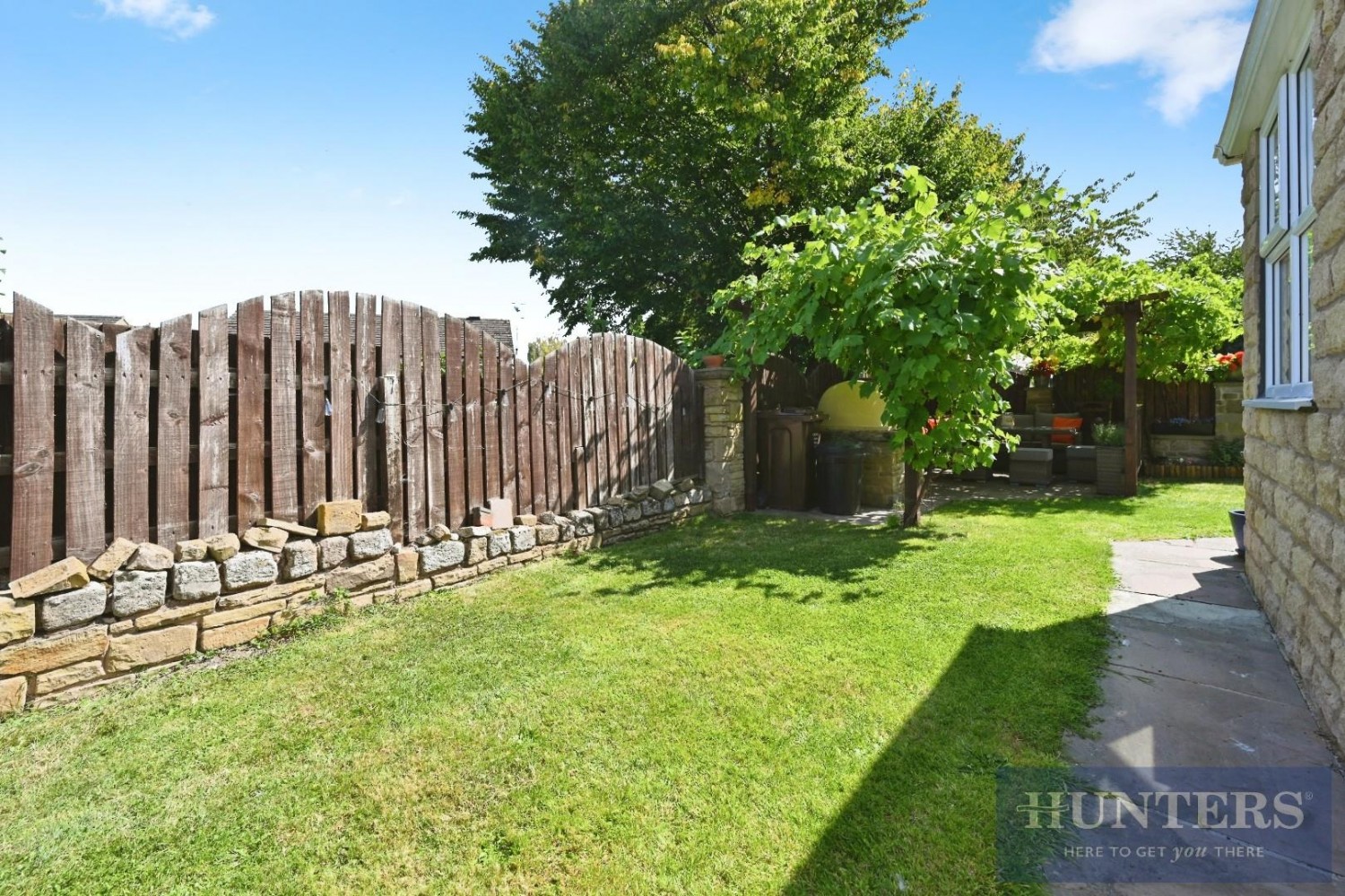 The Leavens, Apperley Bridge