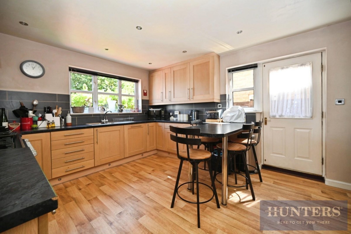 The Leavens, Apperley Bridge