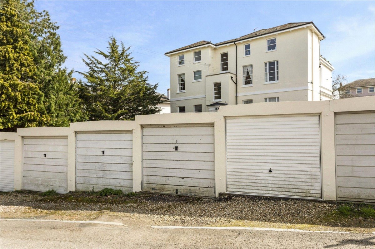 Parabola Road, Cheltenham