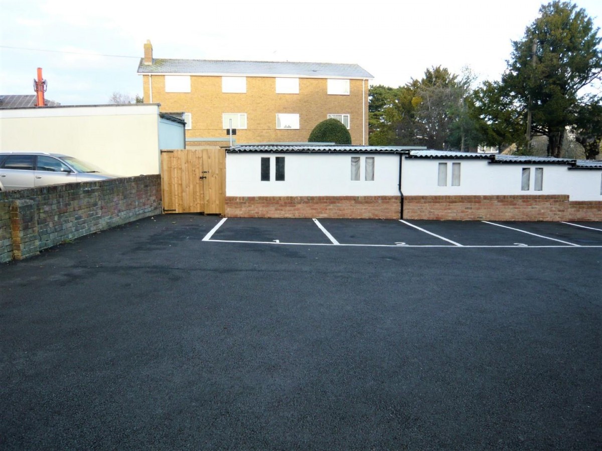 Parabola Road, Cheltenham