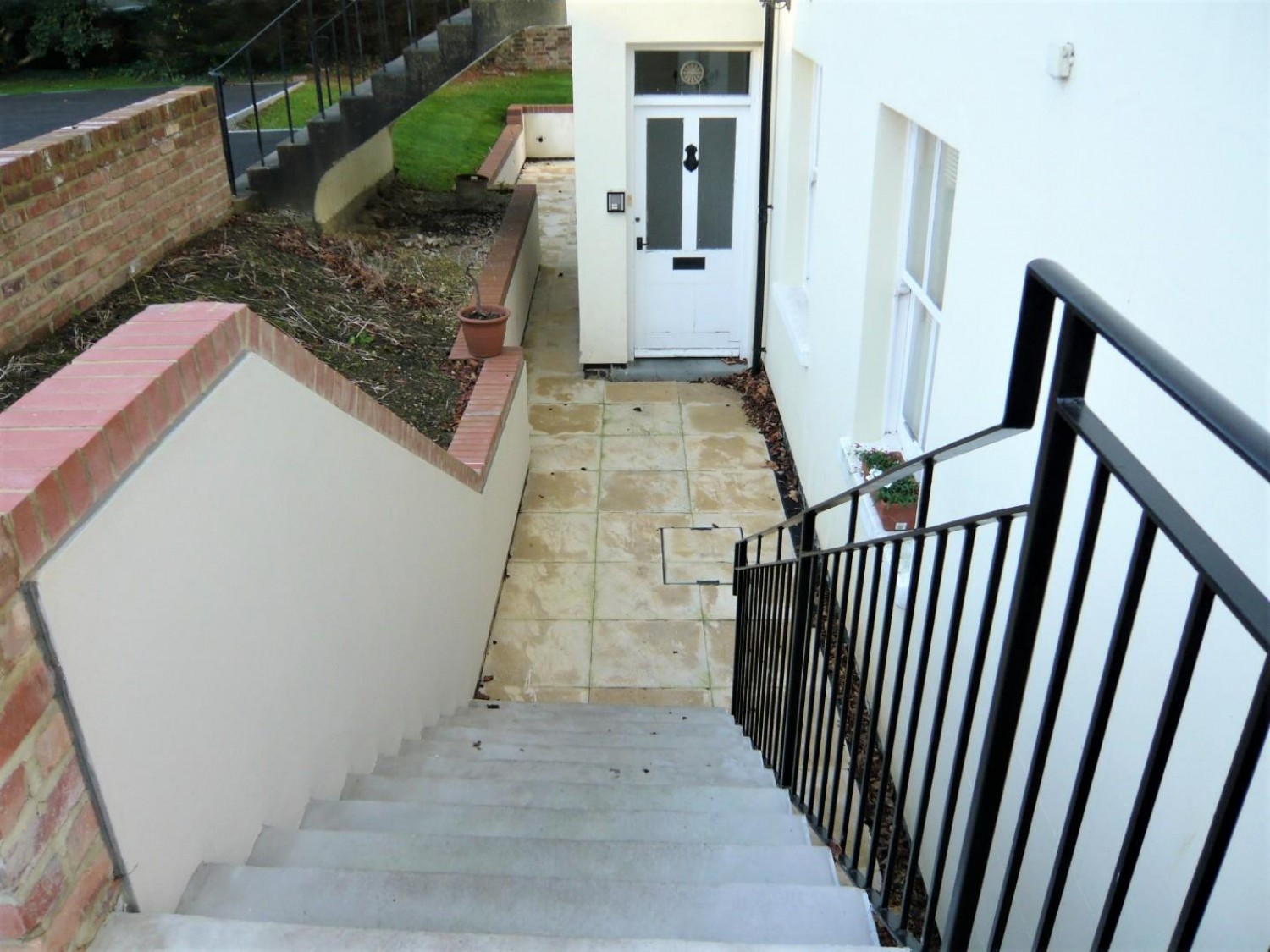 Parabola Road, Cheltenham