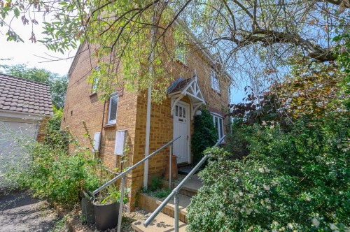 Elizabeth Way, Mangotsfield, Bristol, BS16 9LN