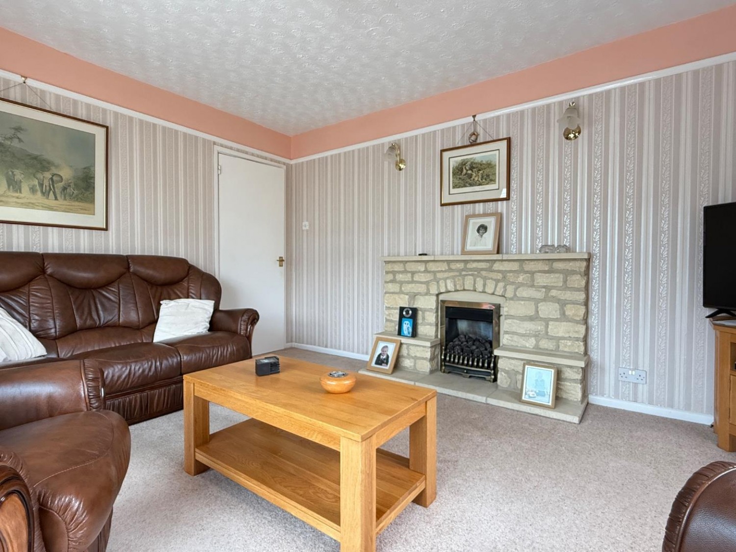 Lewiston Close, Brimscombe, Stroud