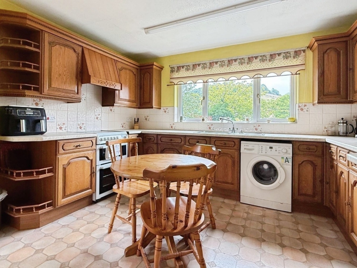 Lewiston Close, Brimscombe, Stroud