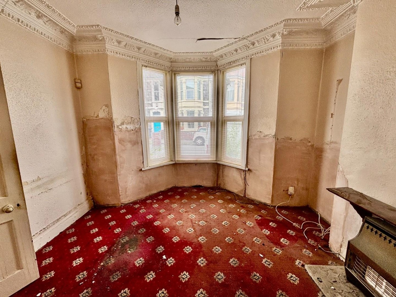 2 bedroom House for sale in Camelford Road, Greenbank. Bristol BS5 6HW