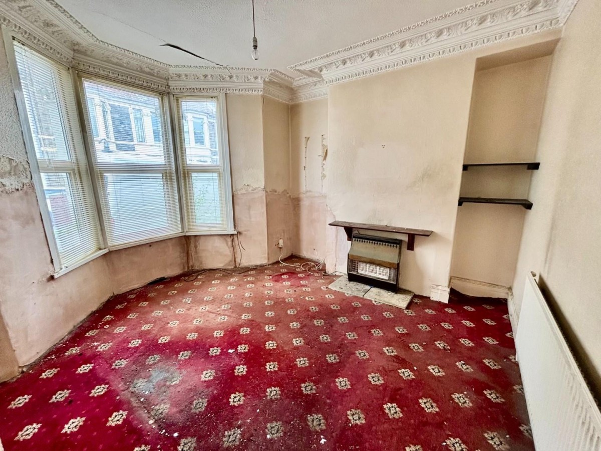 Camelford Road, Greenbank. Bristol BS5 6HW