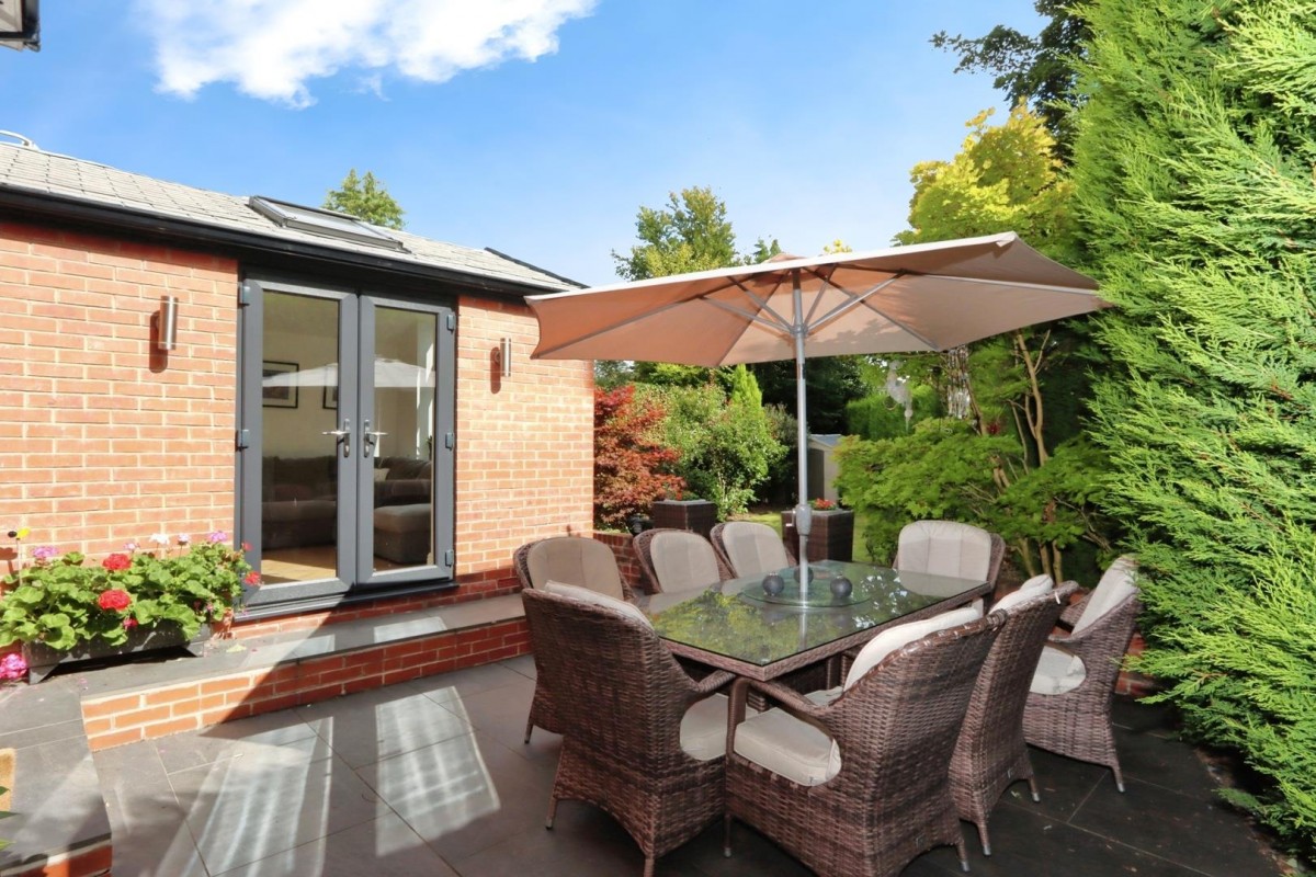 Meadow Head Drive, Meadow Head, Sheffield, S8 7TQ