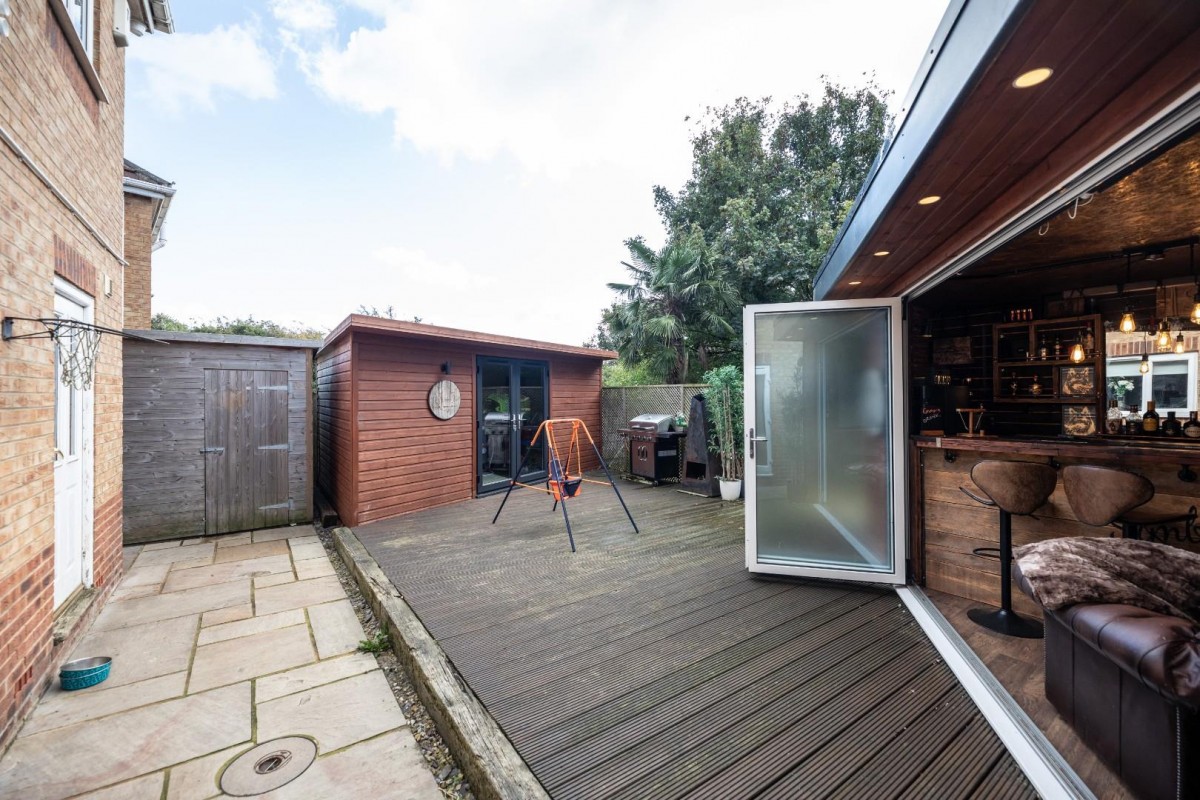 Redhill Walk, Castleford, WF10 4SJ