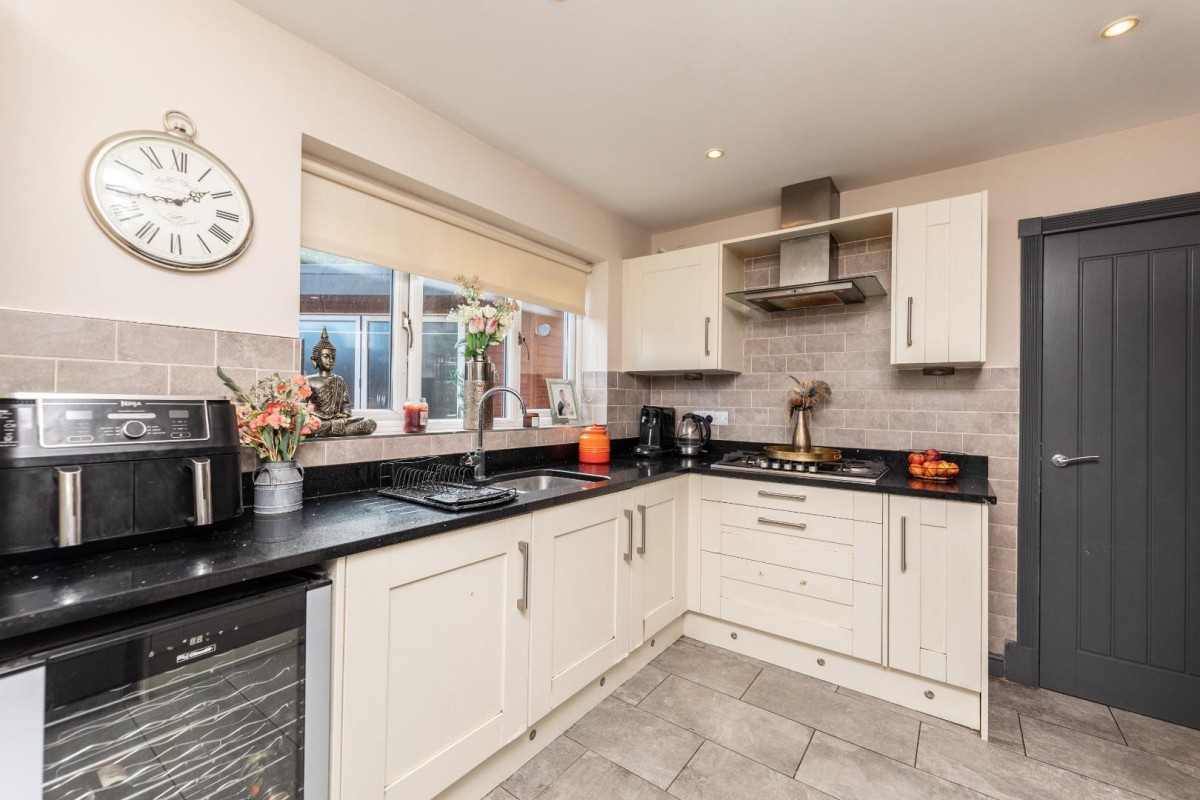 Redhill Walk, Castleford, WF10 4SJ