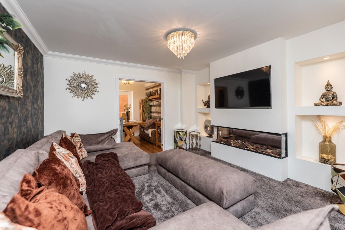 Redhill Walk, Castleford, WF10 4SJ