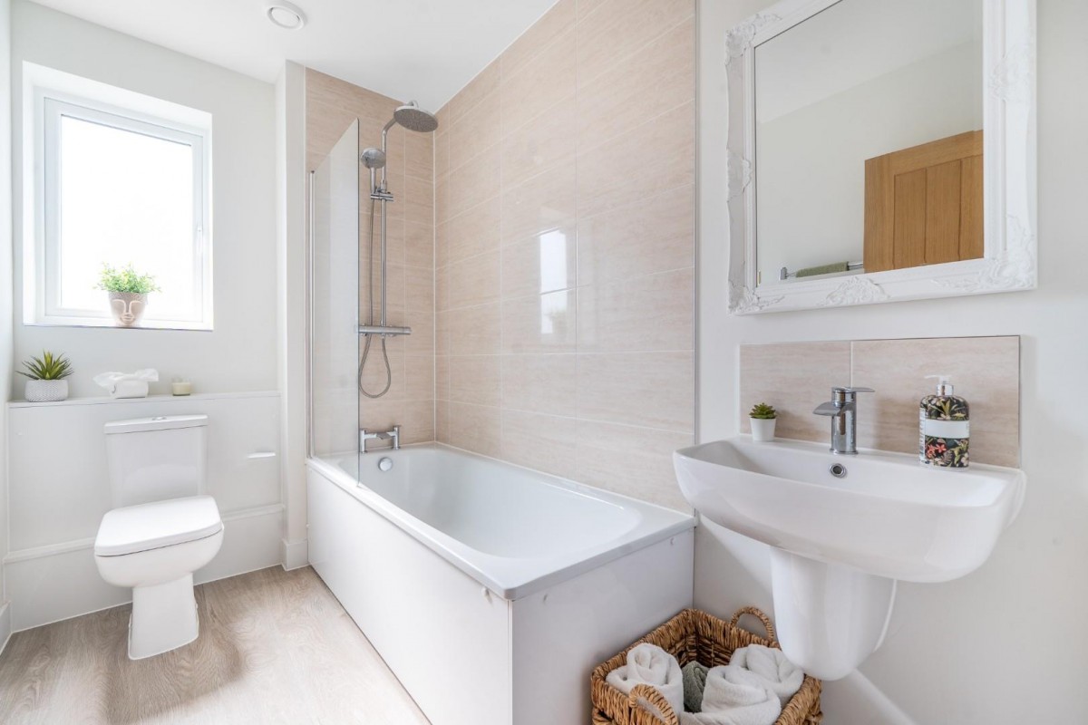 Lake Lane, Frampton On Severn, Gloucester