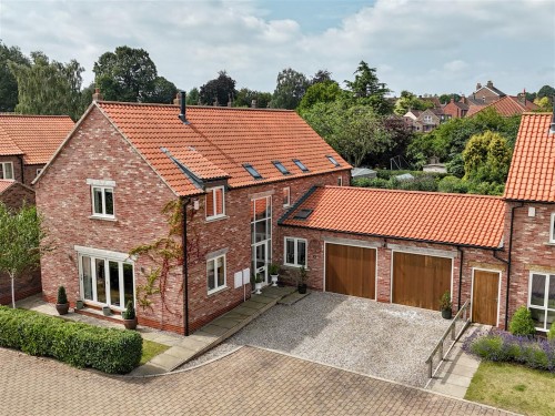 Pecketts Close, Sheriff Hutton