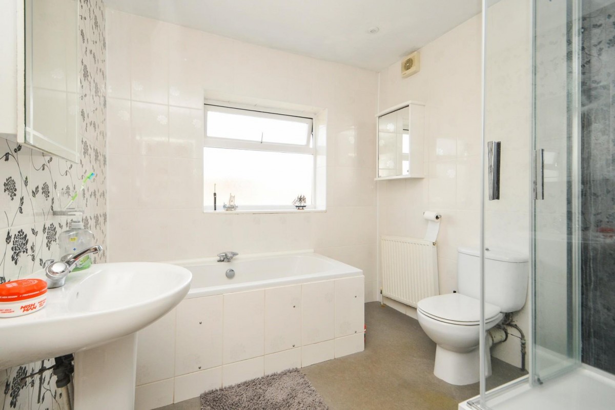 Harlow Park Road, Harrogate